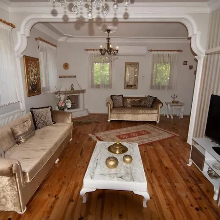 Vila River Village *